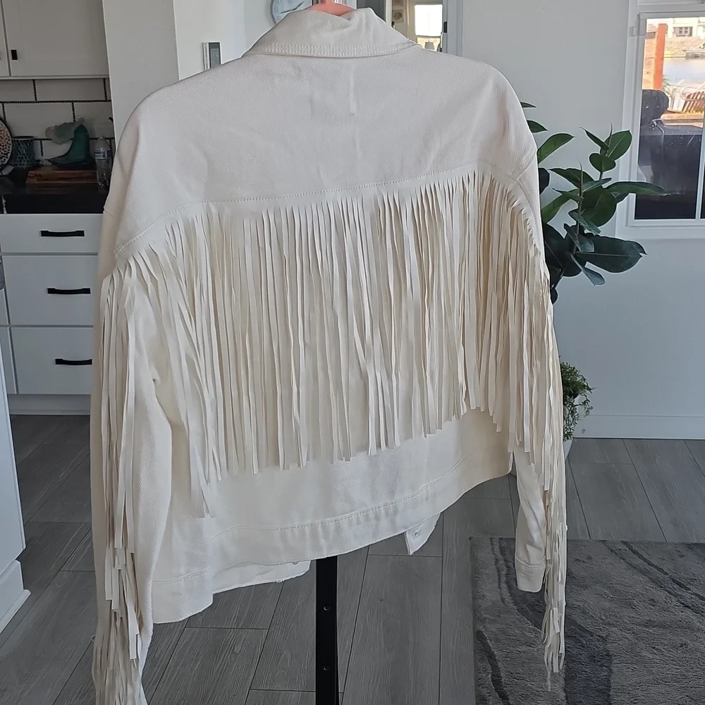 Le Lis Cream Jean Jacket - Picture 2 of 5